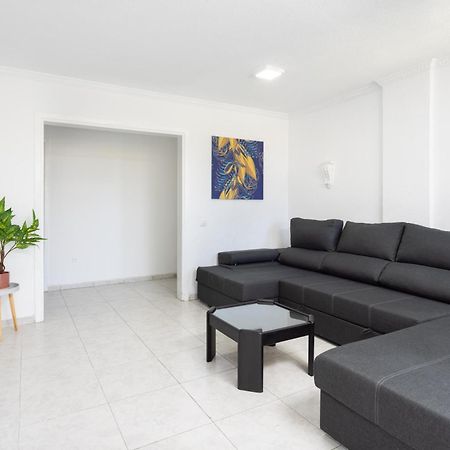 Classbnb - Three Spacious Apartments 150M From The Las Americas Promenade Arona  Bagian luar foto