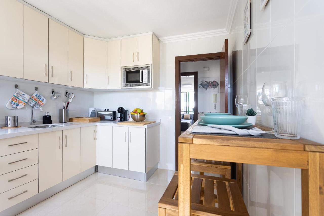 Classbnb - Three Spacious Apartments 150M From The Las Americas Promenade Arona  Bagian luar foto
